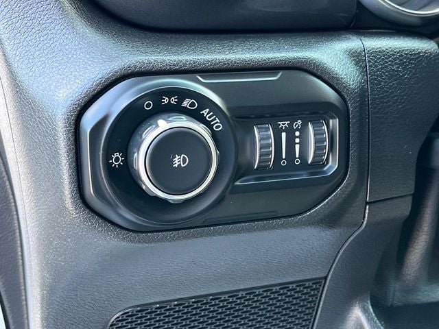 2021 Jeep Wrangler Unlimited Sahara Altitude