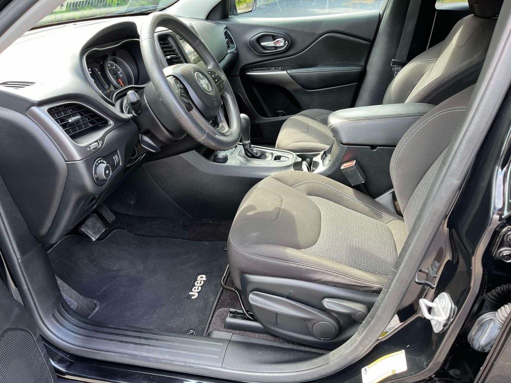 2019 Jeep Cherokee Latitude