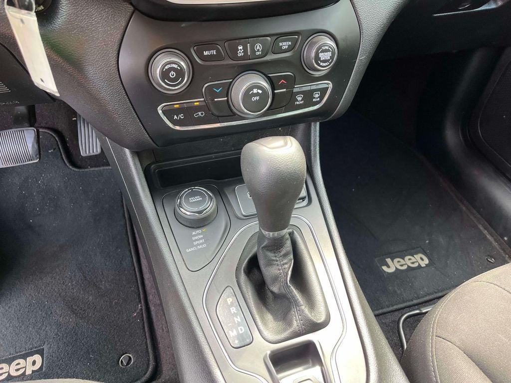 2019 Jeep Cherokee Latitude