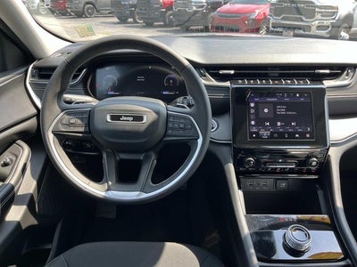 2024 Jeep Grand Cherokee Laredo