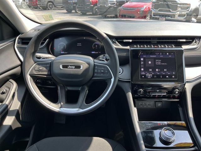 2024 Jeep Grand Cherokee Laredo