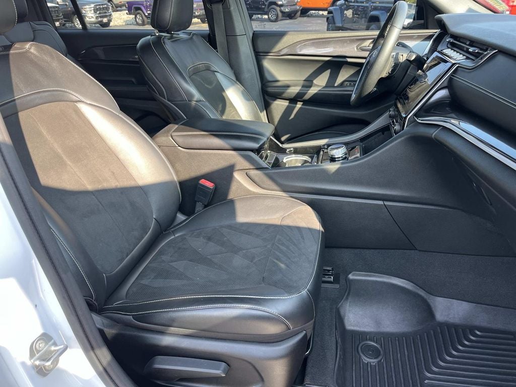 2021 Jeep Grand Cherokee L Altitude