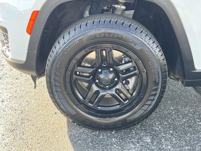 2024 Jeep Grand Cherokee L Laredo