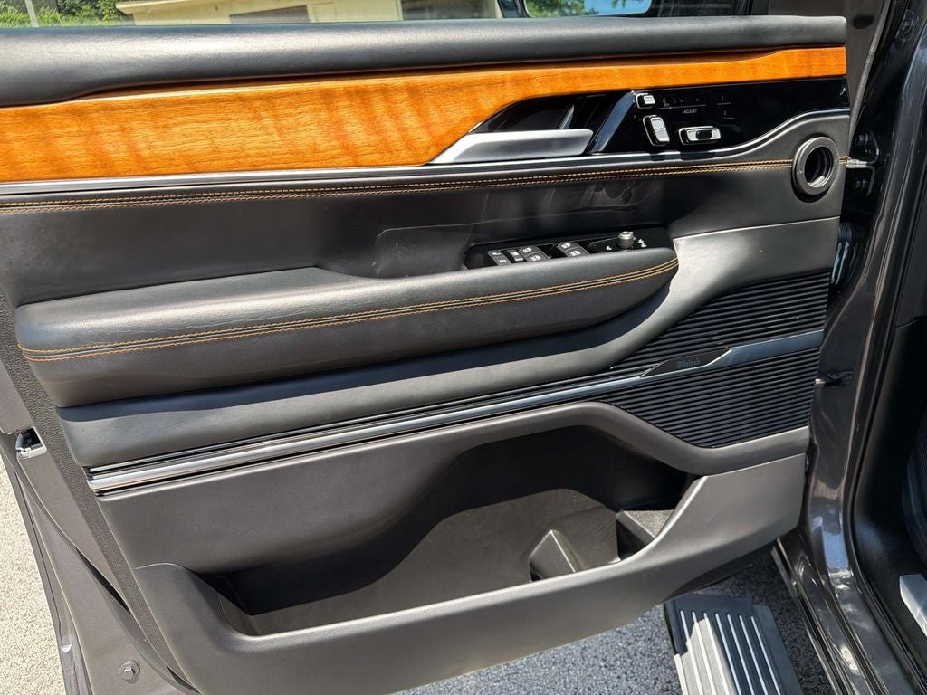 2024 Jeep Grand Wagoneer L Series III
