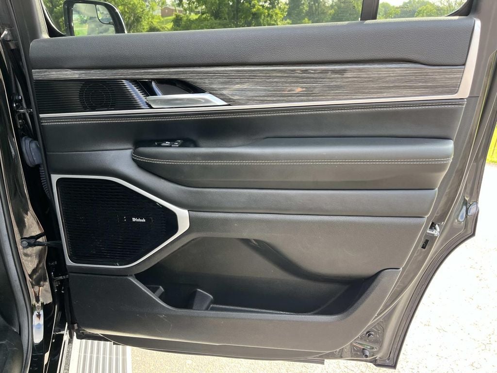 2022 Jeep Wagoneer Series III