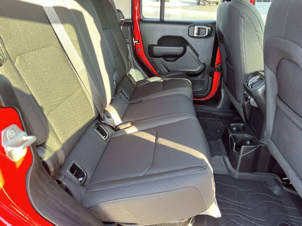 2023 Jeep Gladiator Sport S