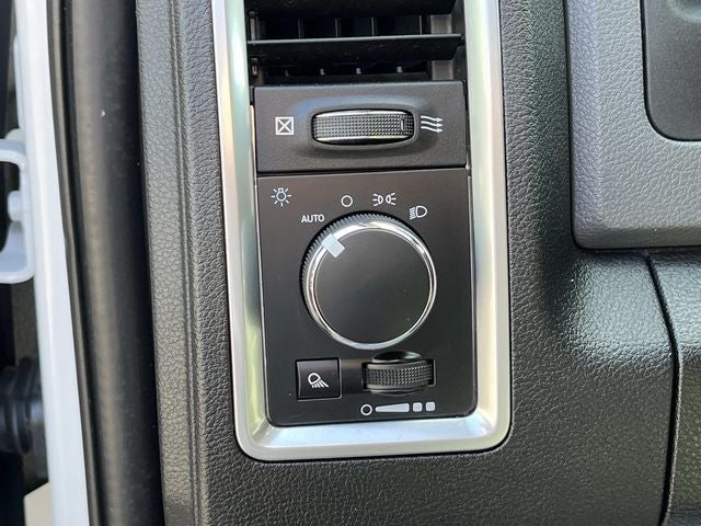 2020 RAM 1500 Classic SLT