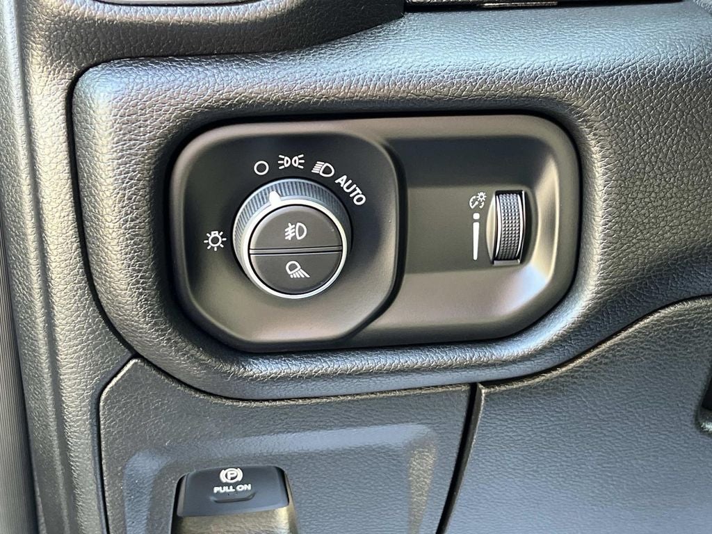 2024 RAM 1500 Big Horn/Lone Star