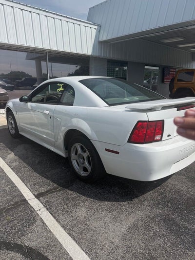 2003 Ford Mustang V6