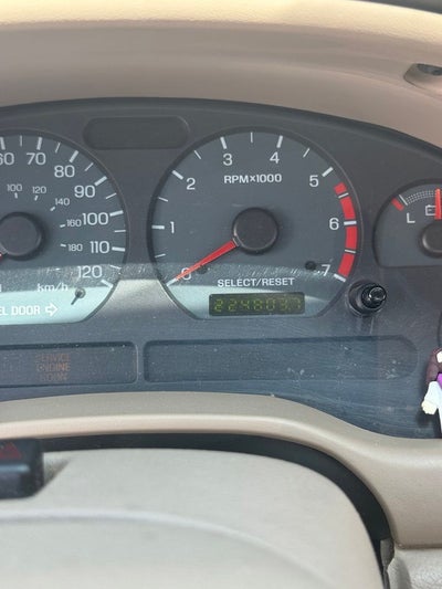 2003 Ford Mustang V6
