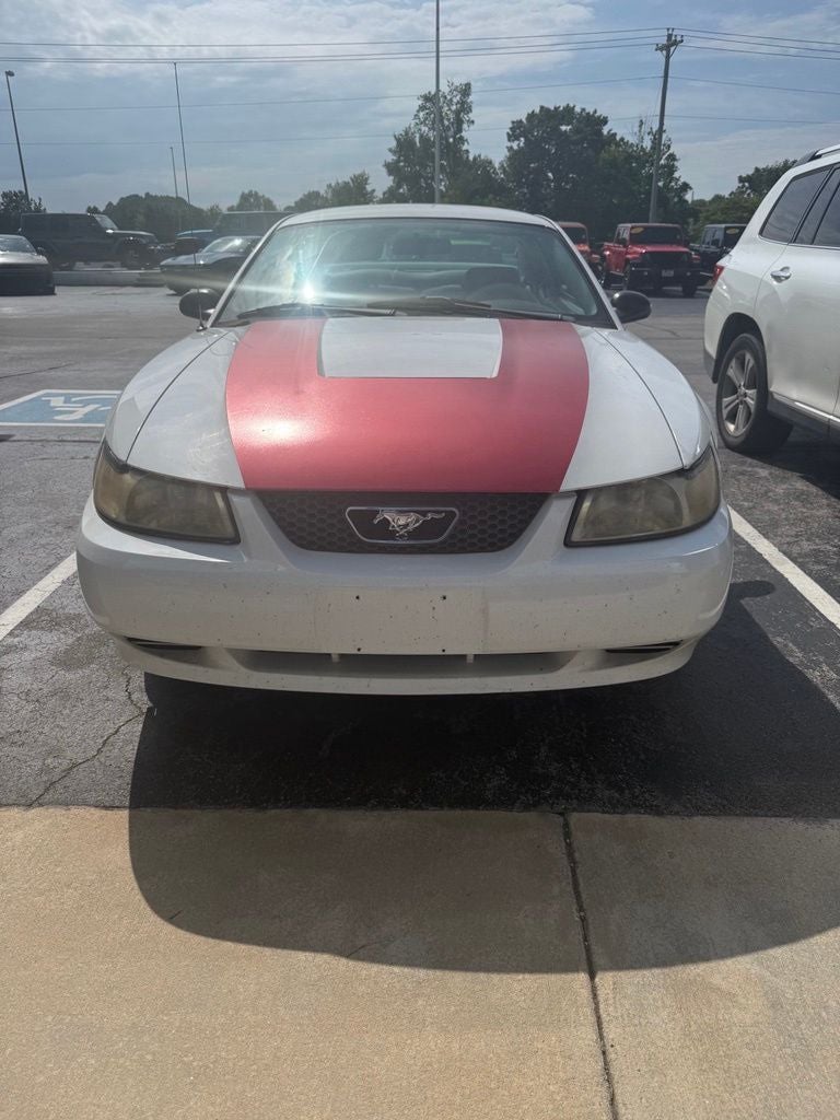 2003 Ford Mustang V6