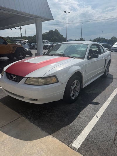 2003 Ford Mustang V6