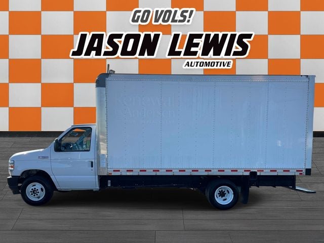 2022 Ford E-350SD Base Cutaway