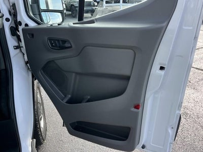 2022 Ford Transit-250 Base