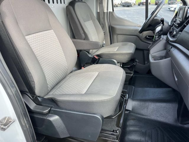 2022 Ford Transit-250 Base