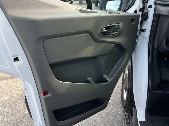 2022 Ford Transit-250 Base