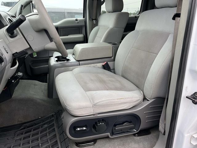 2004 Ford F-150 XLT