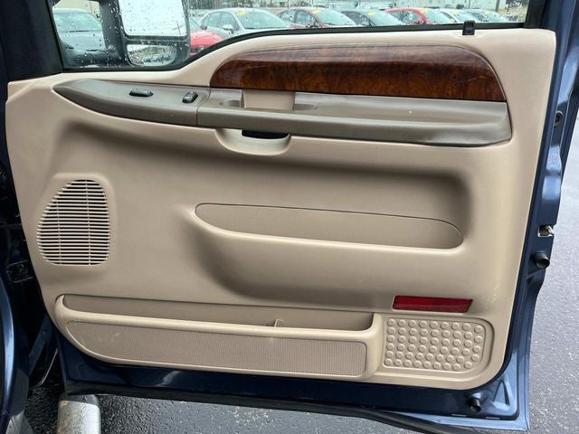 2004 Ford F-350SD Lariat