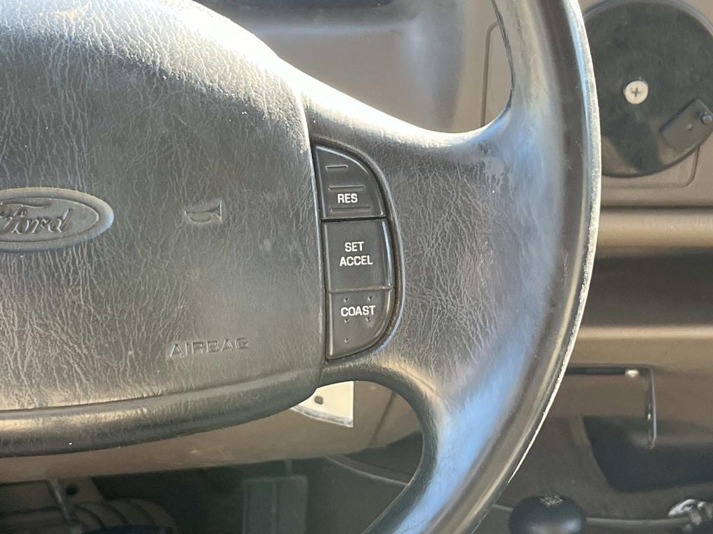 2000 Ford F-350SD Lariat DRW