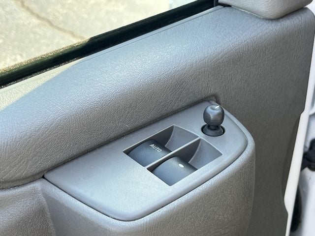 2024 Chevrolet Express 3500 LT Passenger