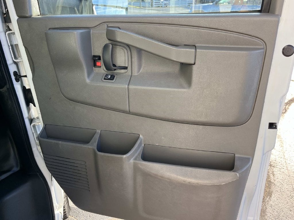 2019 Chevrolet Express 3500 Work Van Cutaway