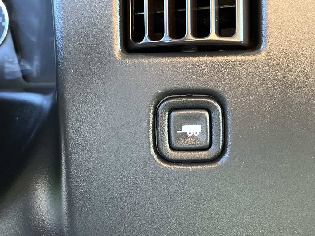 2019 Chevrolet Express 3500 Work Van Cutaway