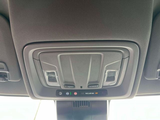 2025 Chevrolet Silverado 1500 LT LT1