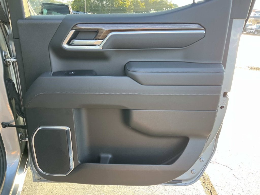 2026 Chevrolet Silverado 1500 LT LT1