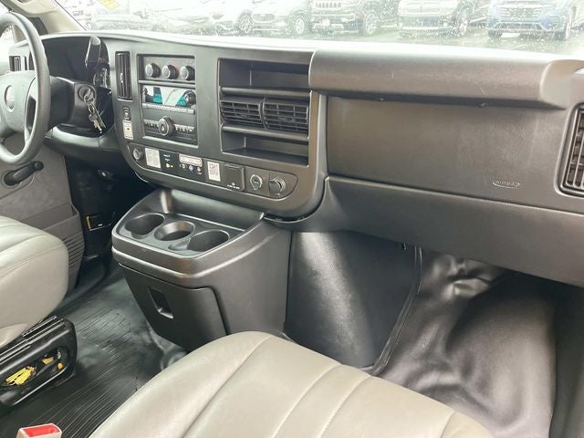 2017 GMC Savana 3500 Work Van