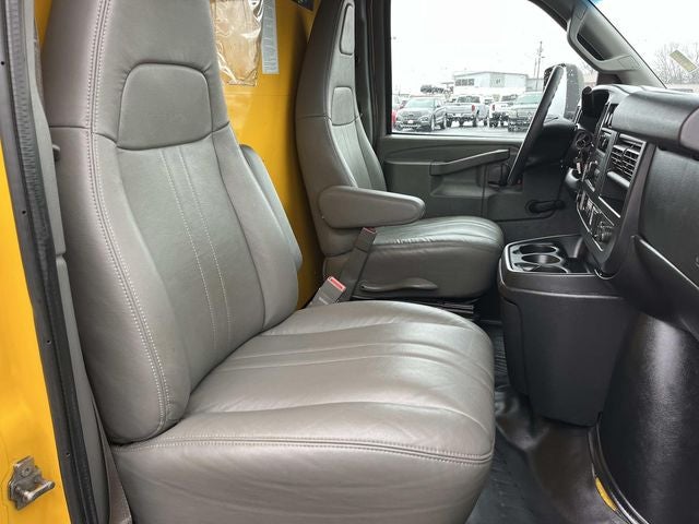 2017 GMC Savana 3500 Work Van