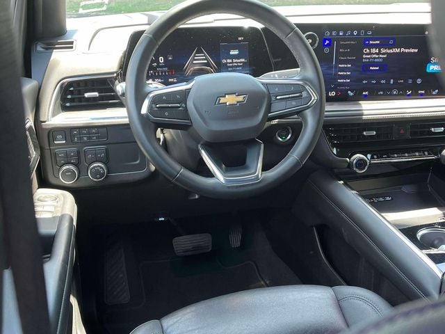2025 Chevrolet Suburban LT