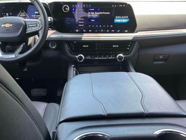 2025 Chevrolet Suburban LT
