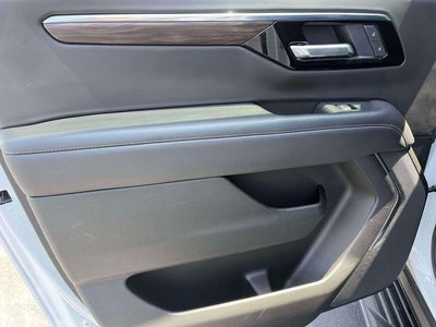 2025 Chevrolet Suburban LT