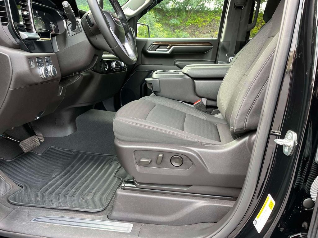 2024 GMC Sierra 1500 SLE