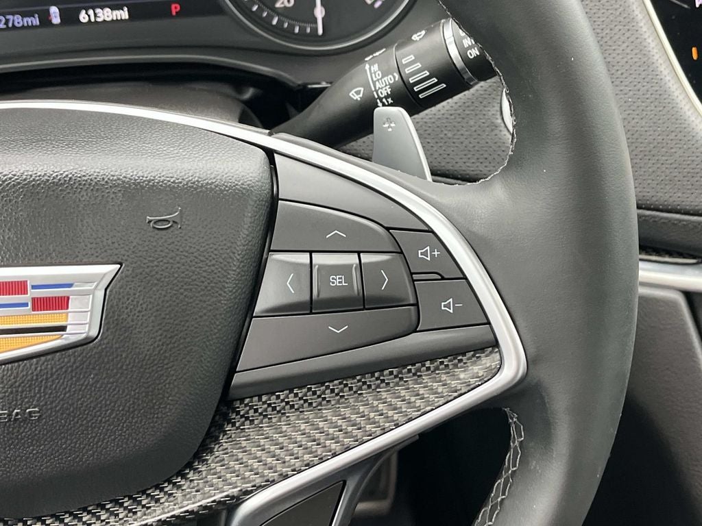 2025 Cadillac XT5 Sport