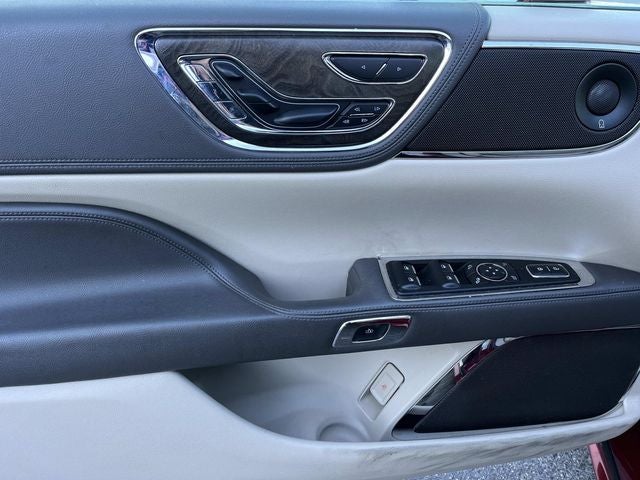 2018 Lincoln Continental Reserve