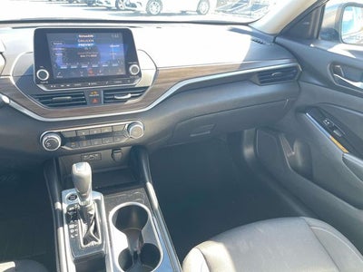 2023 Nissan Altima 2.5 SV
