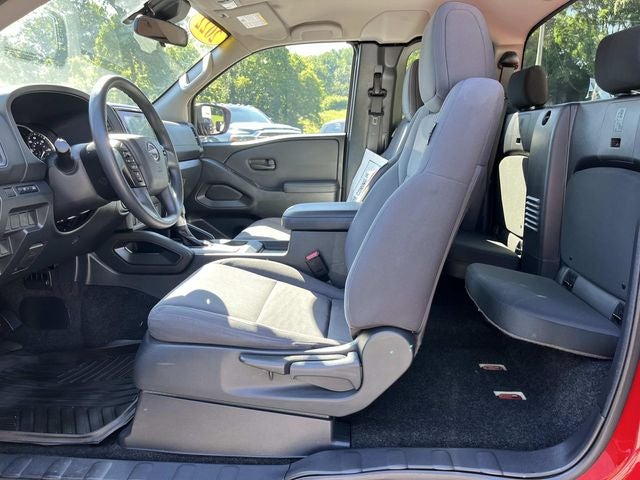 2022 Nissan Frontier S