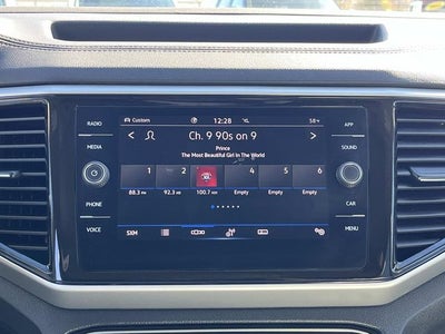 2022 Volkswagen Atlas 3.6L V6 SE w/Technology