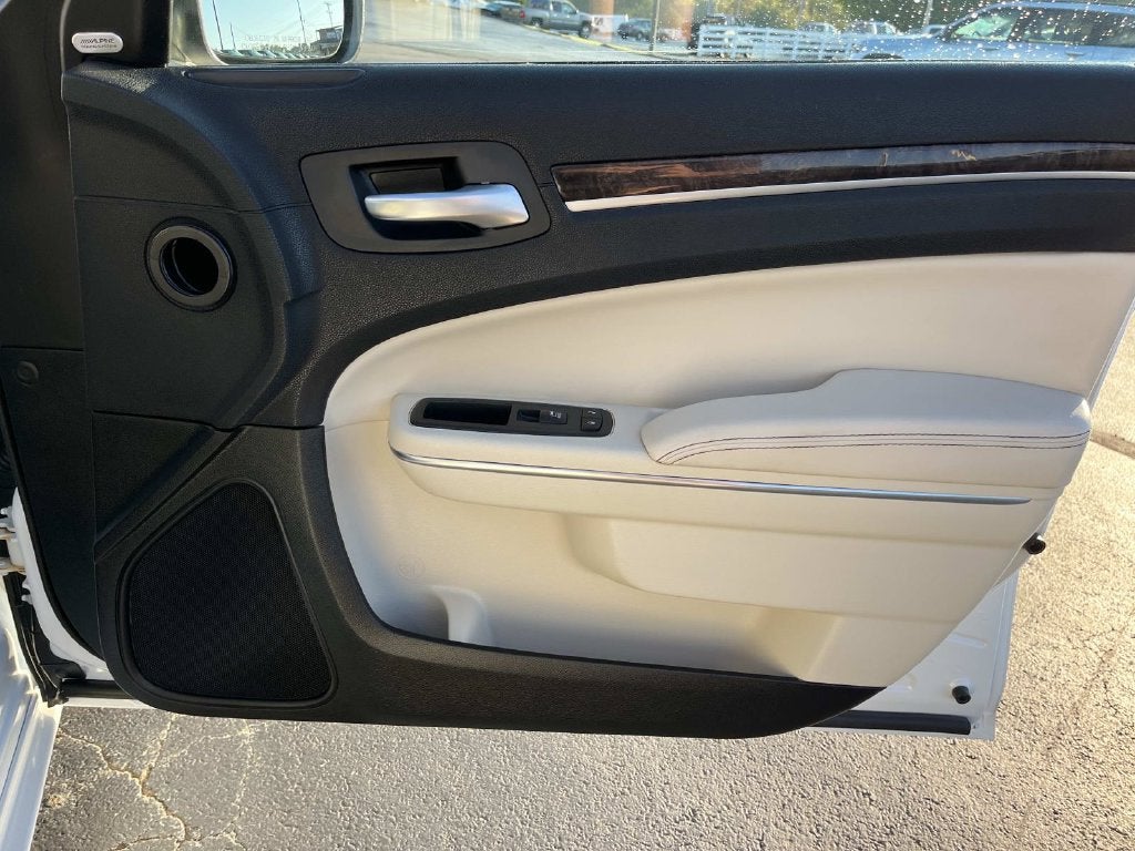 2018 Chrysler 300 Limited