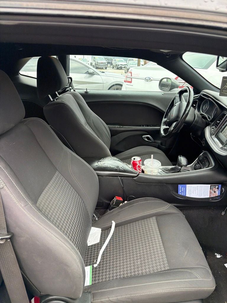 2015 Dodge Challenger SXT