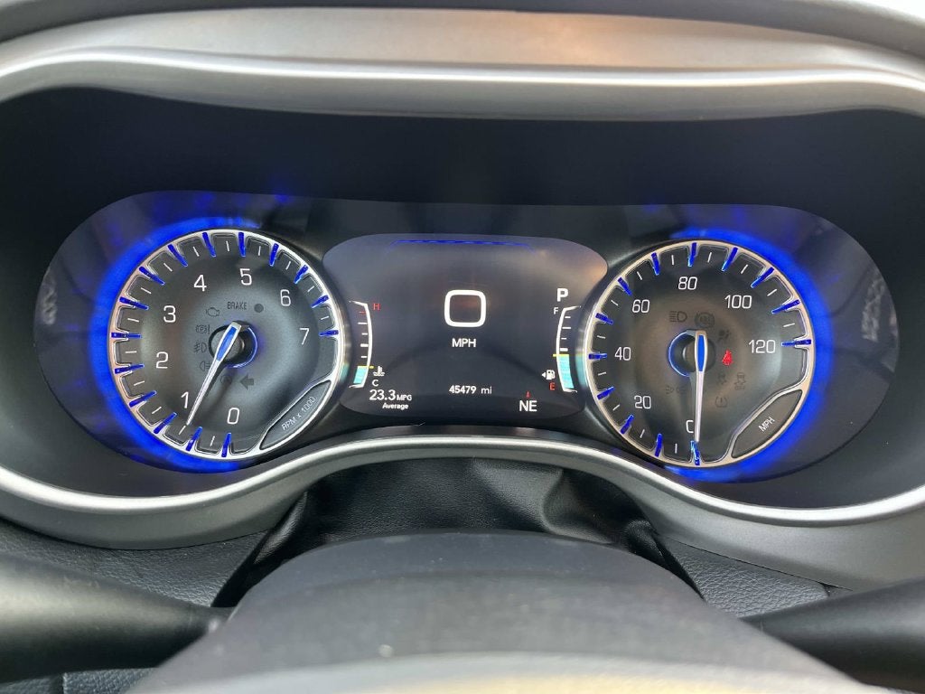 2025 Chrysler Pacifica Select