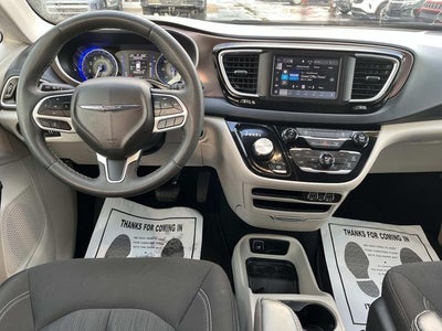 2024 Chrysler Voyager LX