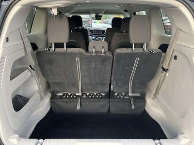 2024 Chrysler Voyager LX