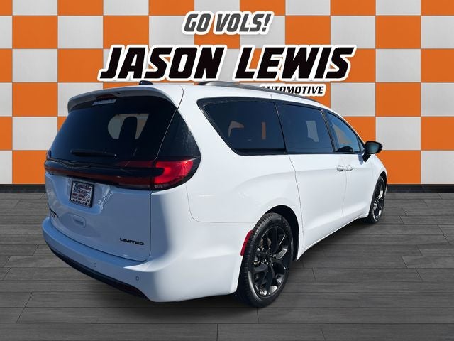 2025 Chrysler Pacifica Limited