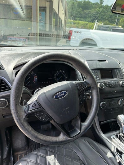 2015 Ford Edge SE