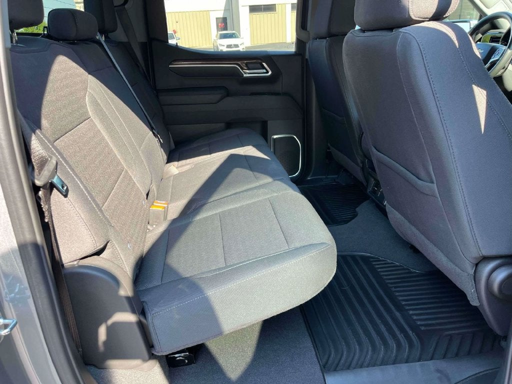 2026 Chevrolet Silverado 1500 LT LT1