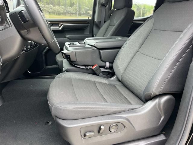 2026 Chevrolet Silverado 1500 LT LT1