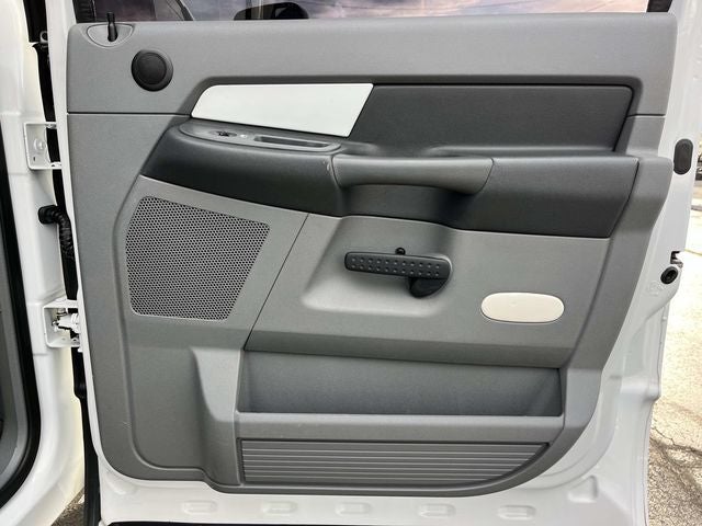 2008 Dodge Ram 2500 SXT Mega Cab