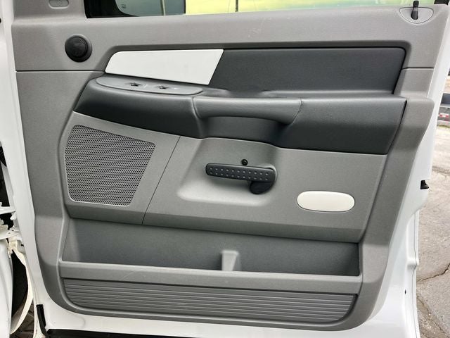 2008 Dodge Ram 2500 SXT Mega Cab